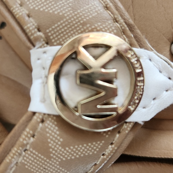 Girls Michael Kors sandals toddler size 9 - Picture 3 of 9